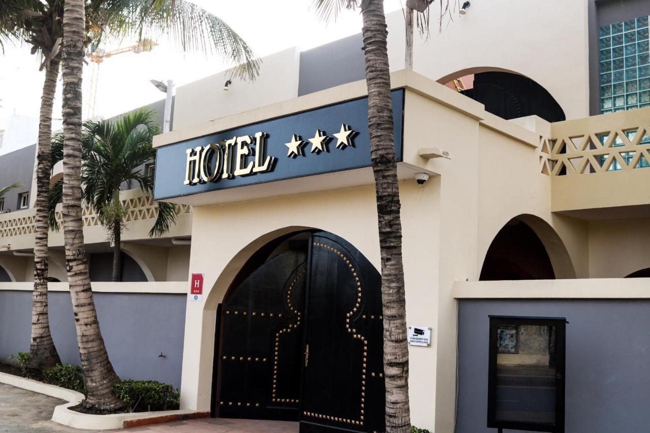 Airport Hotel Casino Du Cap-Vert Dakar Esterno foto