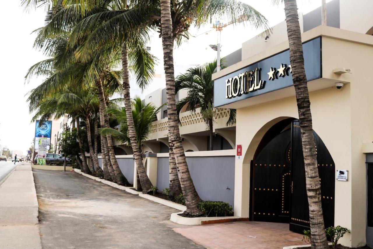 Airport Hotel Casino Du Cap-Vert Dakar Esterno foto