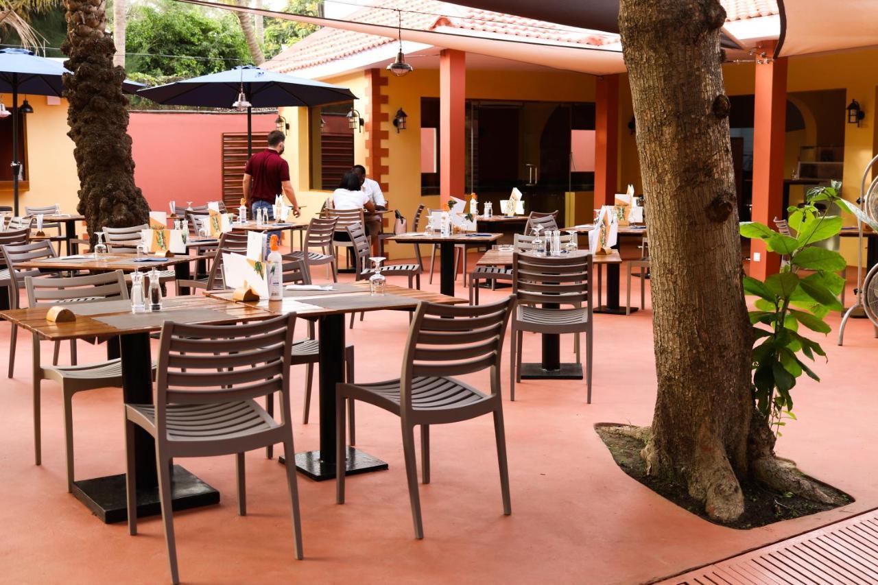 Airport Hotel Casino Du Cap-Vert Dakar Esterno foto