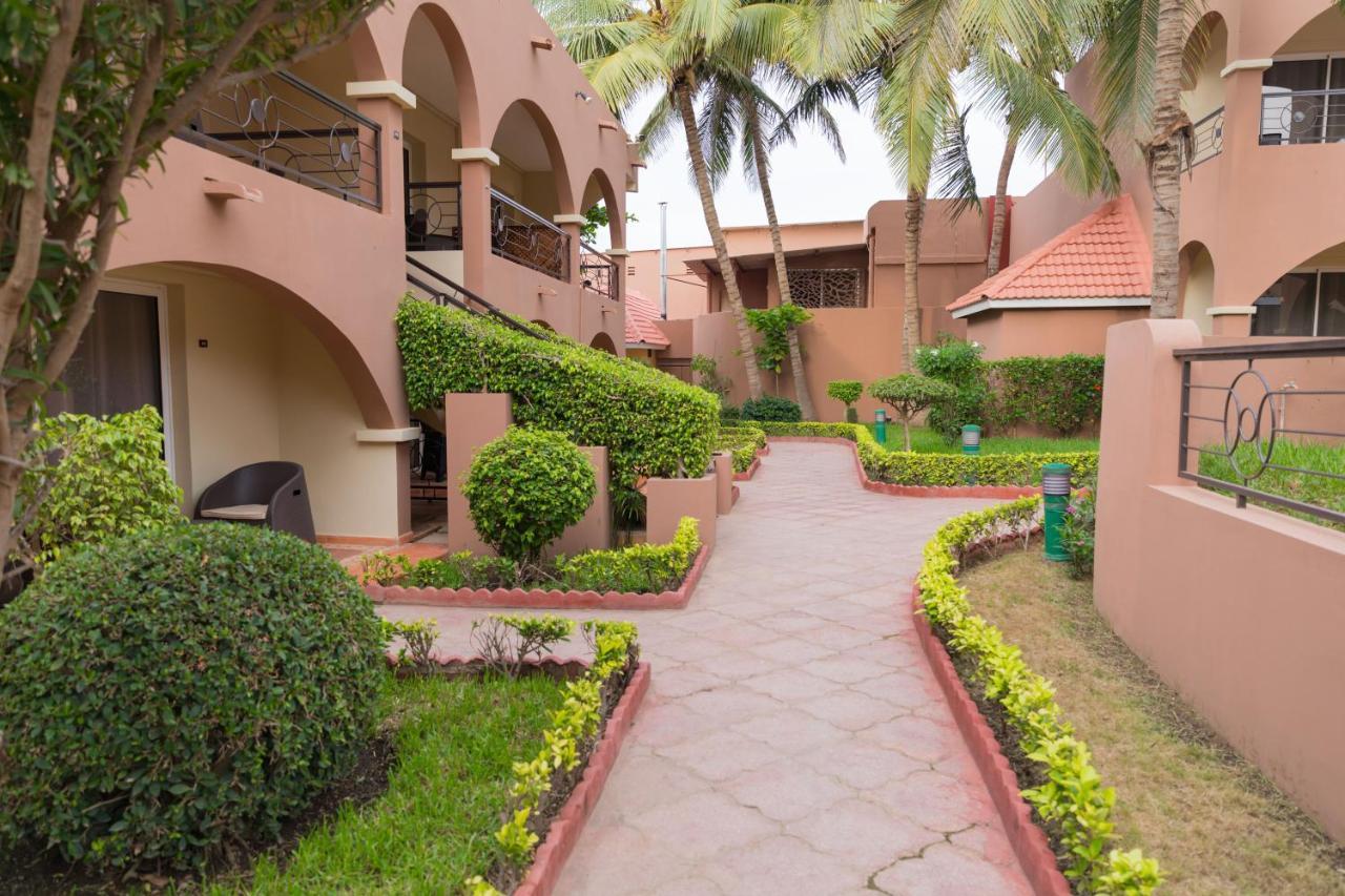 Airport Hotel Casino Du Cap-Vert Dakar Esterno foto