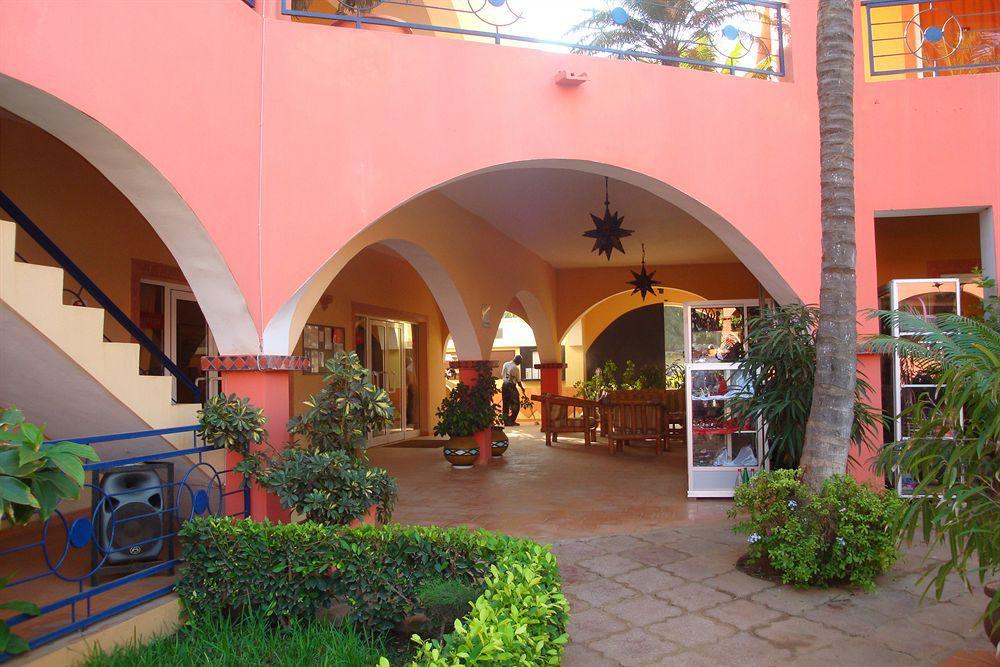 Airport Hotel Casino Du Cap-Vert Dakar Esterno foto