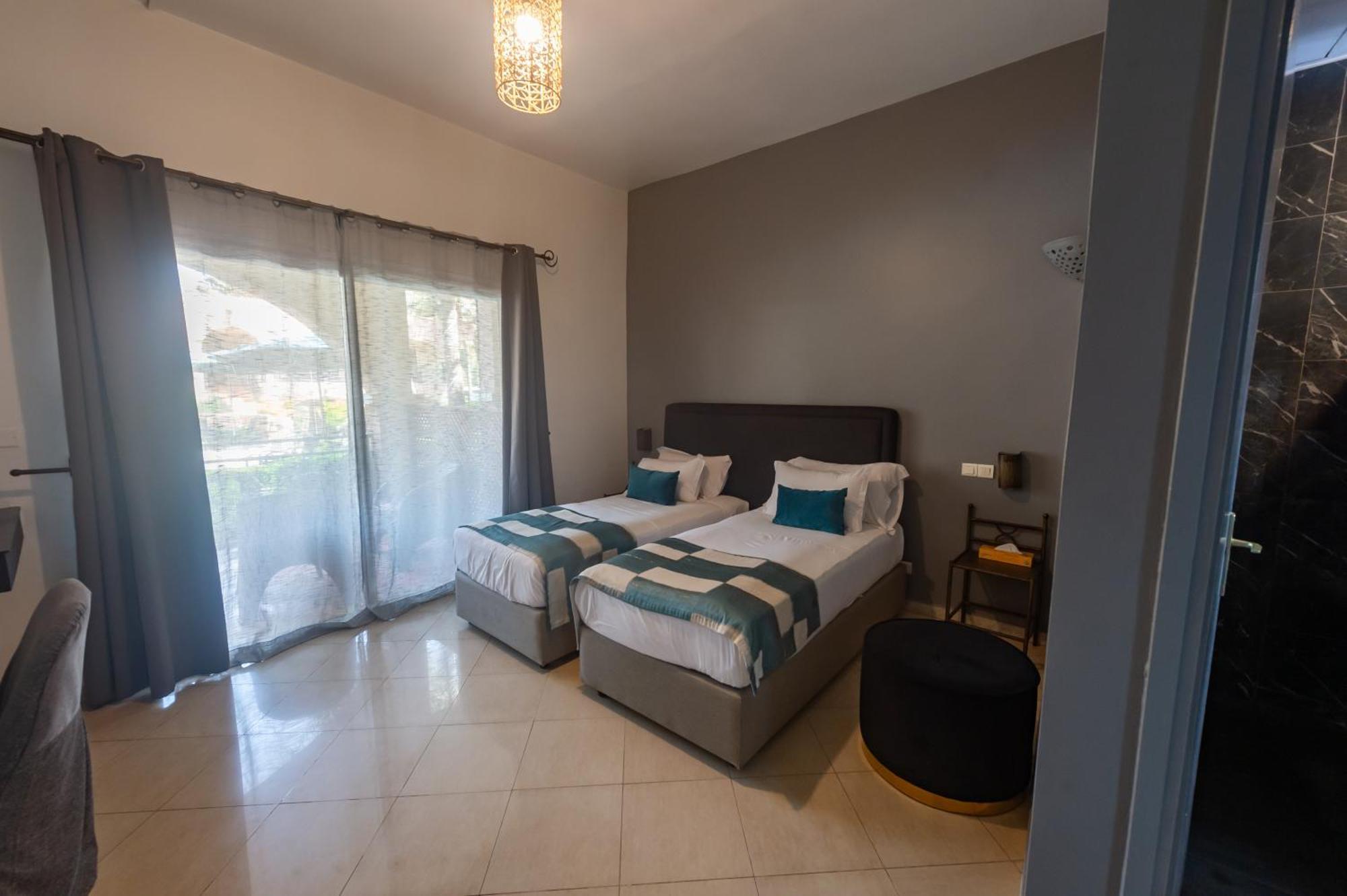 Airport Hotel Casino Du Cap-Vert Dakar Esterno foto