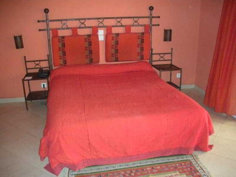 Airport Hotel Casino Du Cap-Vert Dakar Esterno foto